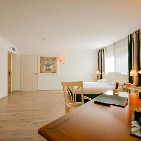 Hotell Heerlickheijd 4*