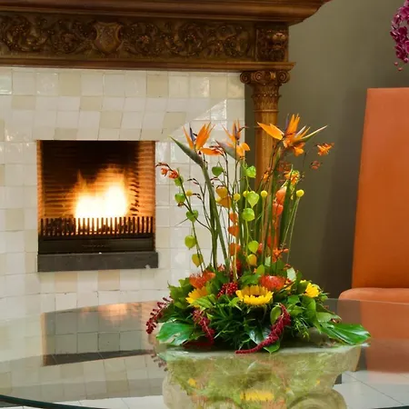 ホテル Heerlickheijd エルメロ