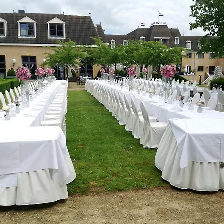 ホテル Heerlickheijd エルメロ